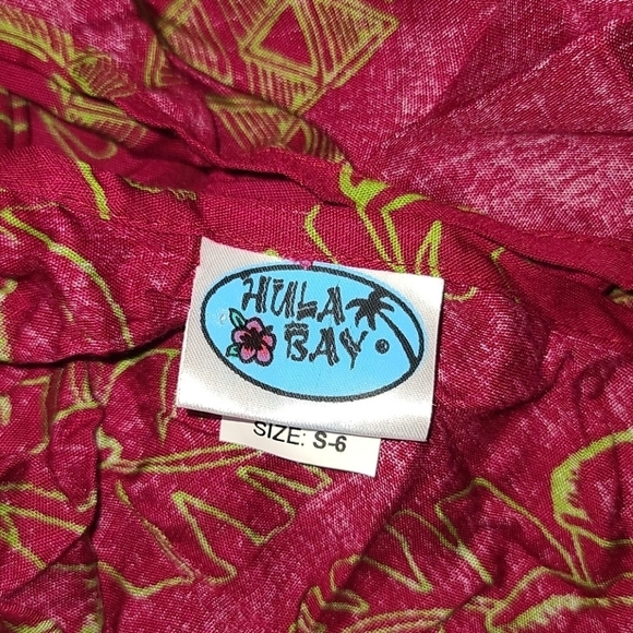 Hula Bay Rayon Blouse Size Small 6 Red Purple Floral Quarter Sleeve Scoop Neck - Picture 2 of 6